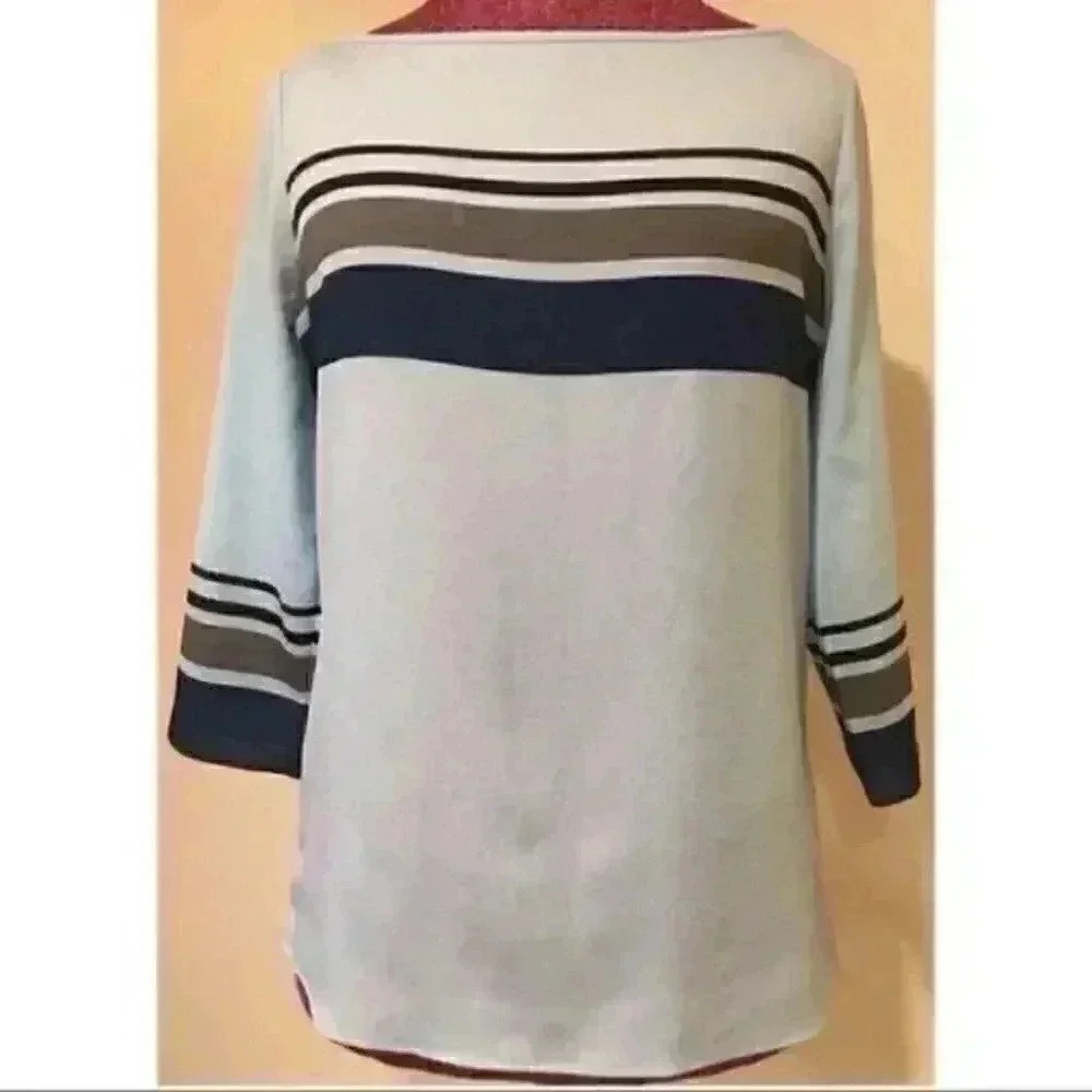 New York & Company Top Size Xs NWT Blue Striped